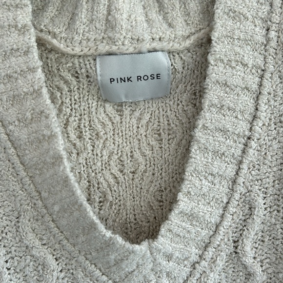 Pink Rose super soft polyester Vneck cropped vest Size Small - Picture 3 of 5